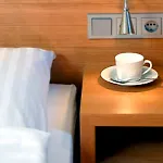 Business & Budget Tessin 2* Münih
