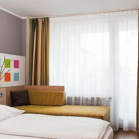 Business & Budget Tessin Munich