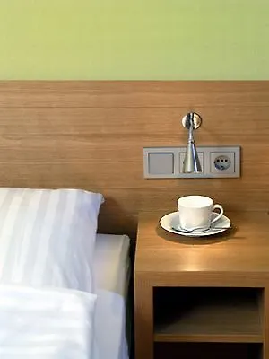 Business & Budget Tessin Munich