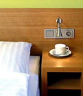 Отель Business & Budget Tessin